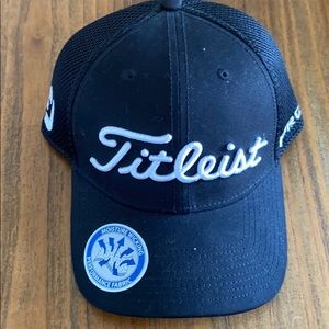 Men’s Titleist cap